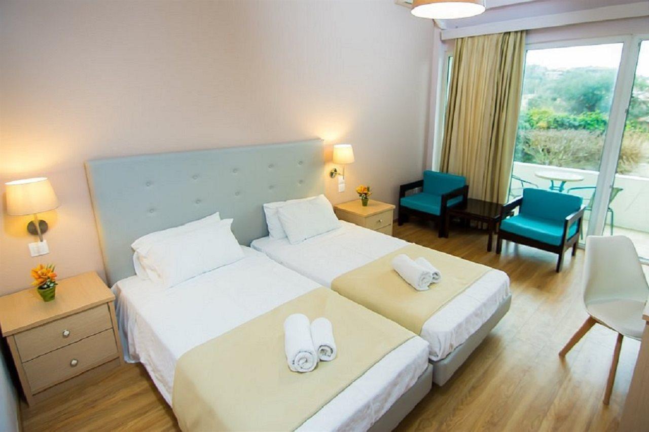 Alexandros Hotel Perama  Exterior photo