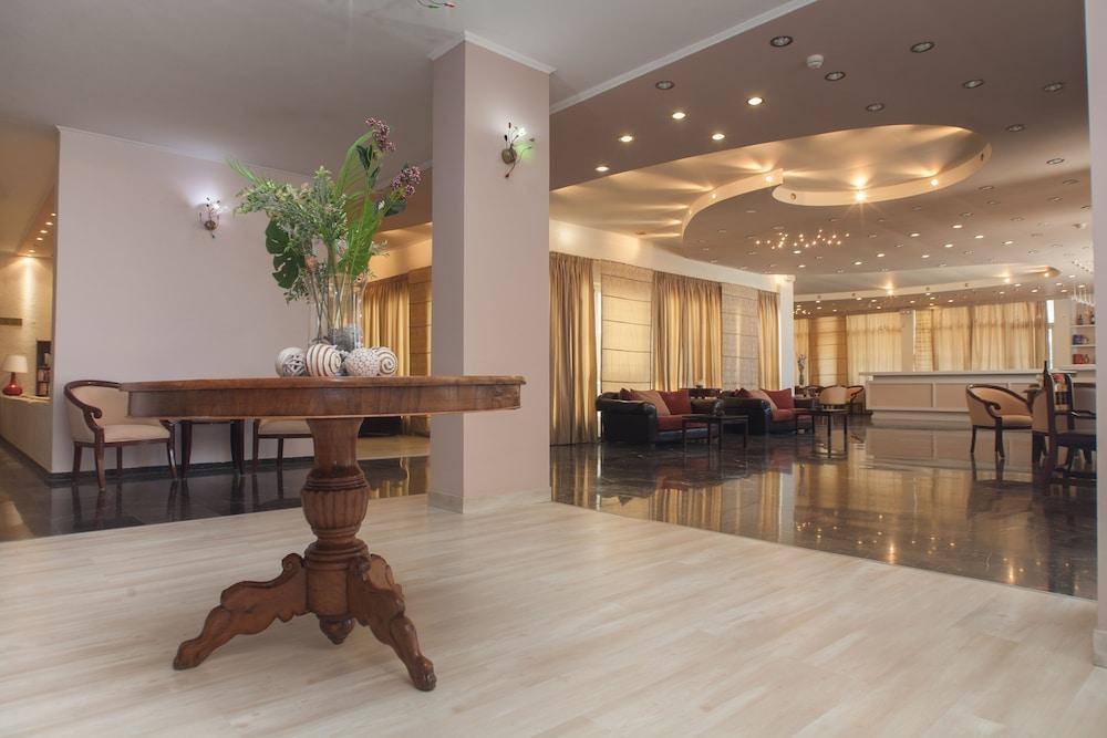 Alexandros Hotel Perama  Exterior photo