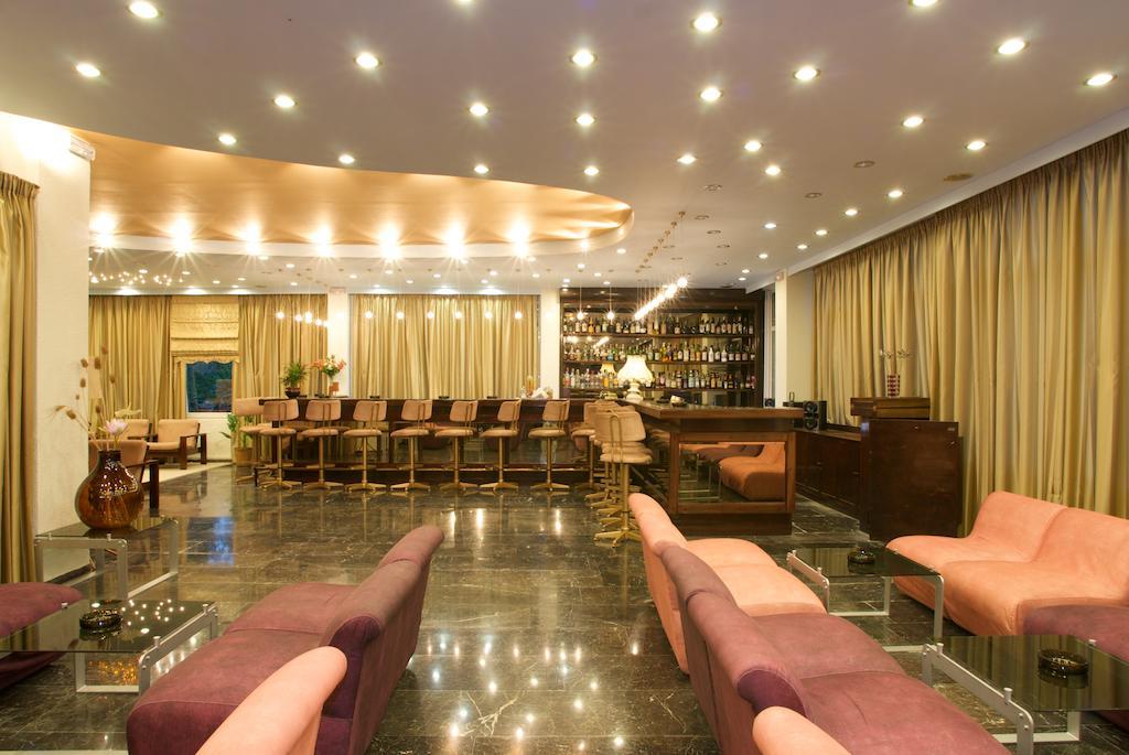Alexandros Hotel Perama  Exterior photo