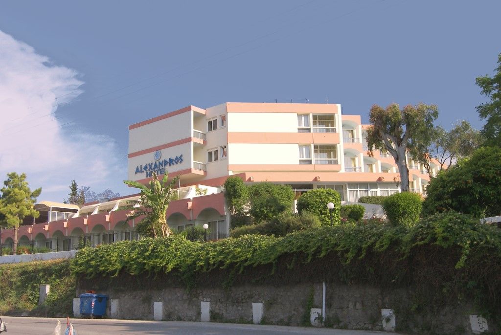 Alexandros Hotel Perama  Exterior photo